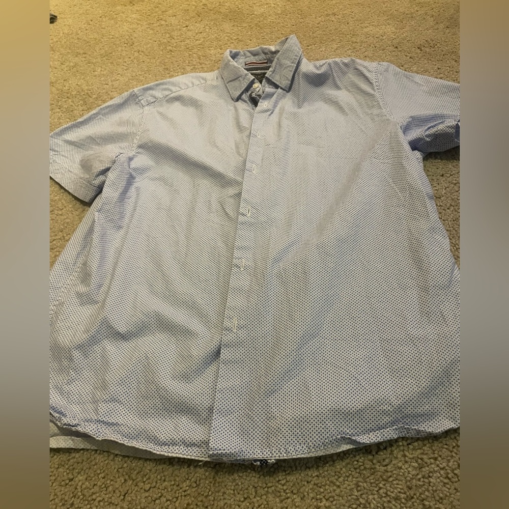 Slim fit Cactus man short sleeve button up, fits medium-large